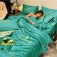 🛏️❄️ 50% KORTING! Alsof je elke zomernacht in een ijskoude gletsjerspleet kruipt die je lakens zelf schoon wast! Deze 4-delige verkoelende set voelt als zijde, ademt als katoen, en maakt van je bed een koel eiland.