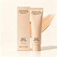 💧💥 Alsof je huid geen foundation nodig heeft! Deze skincare-foundation smelt in je huid, dekt oneffenheden en verzorgt met hyaluronzuur, niacinamide en vitamine E.