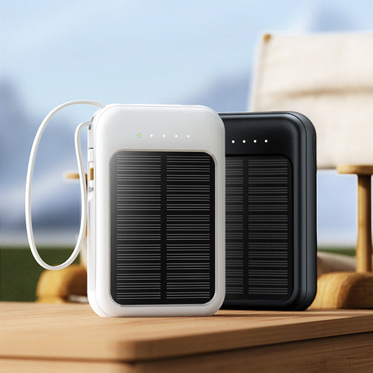 ☀️🔋 50% KORTING! Alsof je een mini-zonnepaneel met vier levenslijnen in je zak hebt die nooit leeg raakt! Ingebouwde Lightning, USB-C, Micro en USB – geen losse kabeltjes meer, geen lege telefoon. Zon erop, en hij laadt zichzelf weer op.