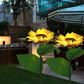 🌻🌞 50% KORTING! Alsof je een eeuwig bloeiend zonnebloemveld in de grond prikt dat nooit water nodig heeft! Deze solar LED-stake laadt overdag op, gloeit 14 uur 's nachts, overleeft elke storm – geen kabels, geen gedoe.