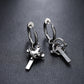 🎁✝️ 50% KORTING! Twee ringen omarmen een strak, tijdloos kruis – en jij hebt geen gaatjes nodig om het te dragen. Deze oorbelclip is het meest vergevingsgezinde sieraad dat je ooit zult vinden. Draag hem, geef hem, min hem.