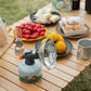 🔥 Waarom zou je in de kou zitten als één kacheltje je picknick of camping verwarmt? Compact, veilig en tot uren warmte op 60 g per uur.