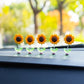 🌻✨ 50% KORTING! Stop met het rijden in een doffe, saaie auto! Deze eeuwig bloeiende zonnebloem fleurt je dashboard op in 1 seconde – het perfecte cadeau voor jezelf of een vriend.