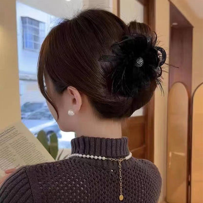 Creatief cadeau - Haarclip met veren en mesh, pluche