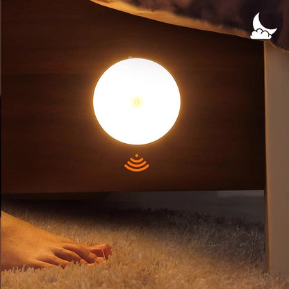 🌙💡 50% KORTING! Nooit meer in het donker struikelen! Deze slimme bewegingssensor-nachtlamp springt automatisch aan zodra je in de buurt komt – zacht licht voor gang, trap en slaapkamer.