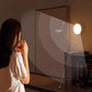 🌙💡 50% KORTING! Nooit meer in het donker struikelen! Deze slimme bewegingssensor-nachtlamp springt automatisch aan zodra je in de buurt komt – zacht licht voor gang, trap en slaapkamer.