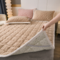 🛏️🔥 50% KORTING! Nooit meer koude nachten of verschoven dekbedden! Deze jacquard warme matras & kussenslopen met 3D quilting en antislip houden je warm en op hun plek – heerlijk zacht!