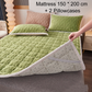 🛏️🔥 50% KORTING! Nooit meer koude nachten of verschoven dekbedden! Deze jacquard warme matras & kussenslopen met 3D quilting en antislip houden je warm en op hun plek – heerlijk zacht!