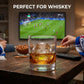 ⚽🥂 50% KORTING! Stop met het verpesten van je cocktail met smeltende klontjes! Deze siliconen voetbal-ijsbal mal maakt perfecte ballen van 5,5 cm die langzaam smelten en je drank ijskoud houden – zonder te verdunnen.