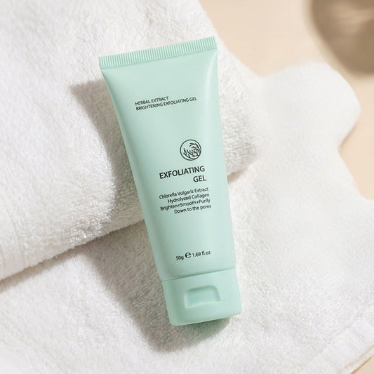 🌿✨ Dode huidcellen weg, stralende teint terug! Kruiden exfoliërende gel – 100% natuurlijk, nu met introductiekorting!
