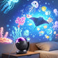 🌊🎵 50% KORTING! Alsof je de oceaanbodem met dolfijnen en kwallen op het plafond van je kind tovert! Deze projector met muziek maakt van elke slaapkamer een rustgevende onderwaterwereld.