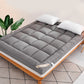🛏️☁️ 50% KORTING! Nooit meer woelen op een hard matras! Deze quilted mattress topper met 3D-vulling voelt als een wolk – koel in de zomer, warm in de winter, blijft perfect liggen!