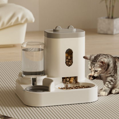 🥣 Waarom zou je haasten om je huisdier te voeren? Dit automatische systeem houdt voer en water op peil – ook als je langer weg bent. Al 31.200+ verkocht!