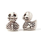 🎃💀 50% KORTING! Stop met die saaie plastic pompoenen! Deze spooky resin eendjes stelen de show – van schedel-eend tot duiveltje, zet ze neer en je huis is direct Halloween-proof.