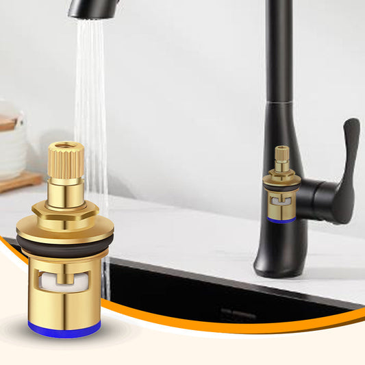 💧🔧 50% KORTING! Stop met lekkende kranen! Deze universele messing kraanpatroon vervang je in minuten – geen loodgieter nodig. Duurzaam, lekvrij en soepele bediening. Eén onderdeel, nieuwe kraan!