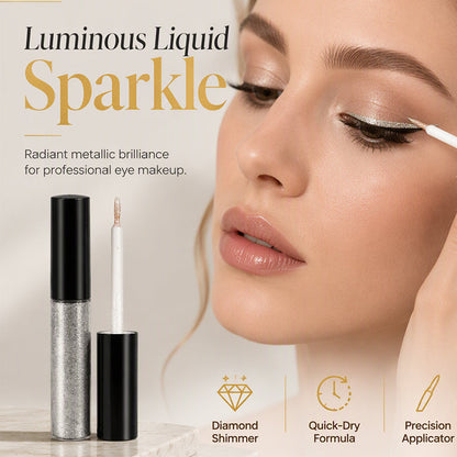 ✨💎 Verblind ze met één streep! Deze vloeibare glitter-eyeliner heeft 3x meer glitter, droogt direct en blijft 24 uur zitten. 8 tinten, geen craquelé.