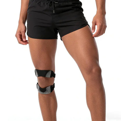 ⚙️ Waarom een vaste knieband als je de pasvorm zelf kunt afstellen? Twee banden boven en onder de knieschijf, siliconen pads en instelbare sluitingen – voor dagelijkse beweging en sport.